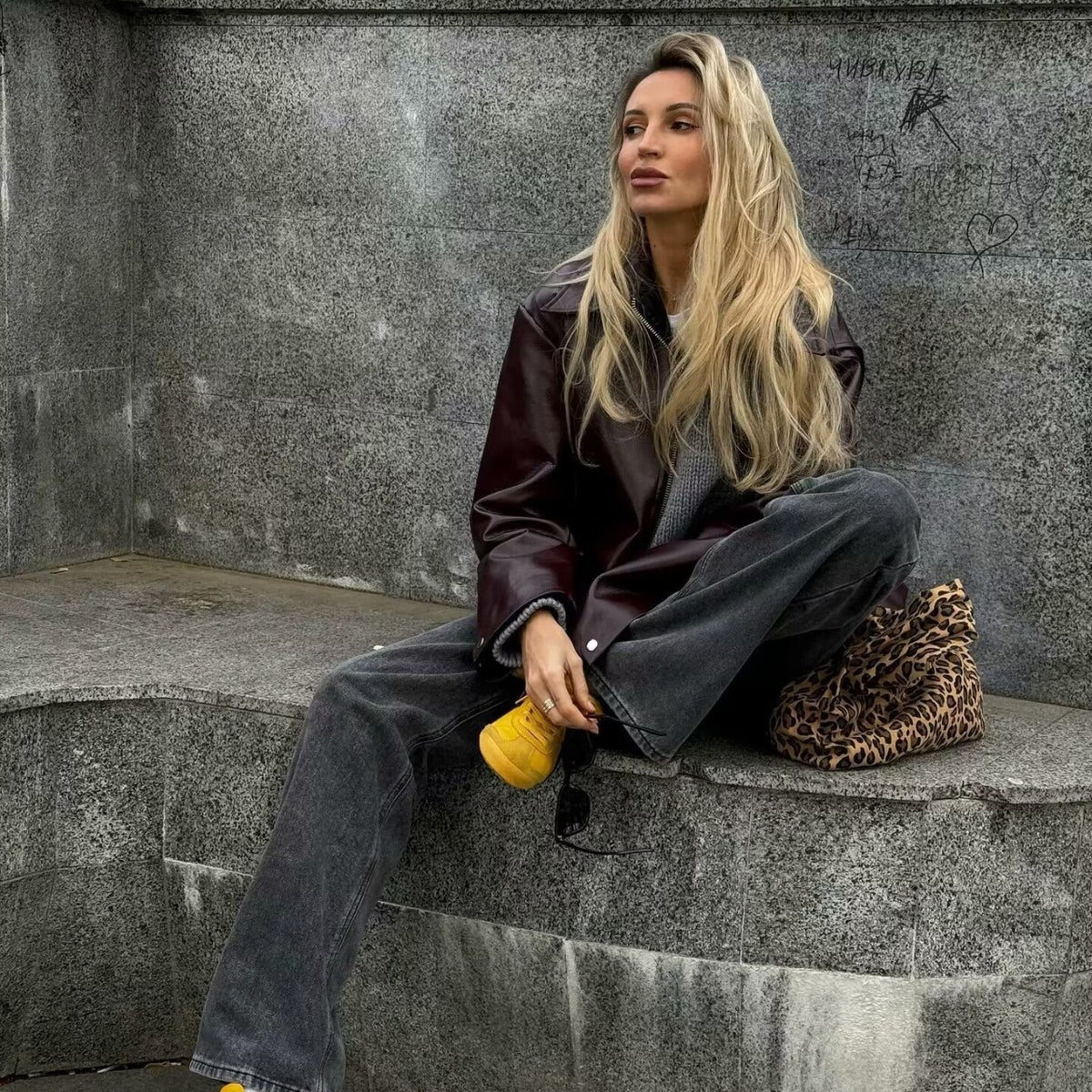 Solid Lapel Zipper Jacket