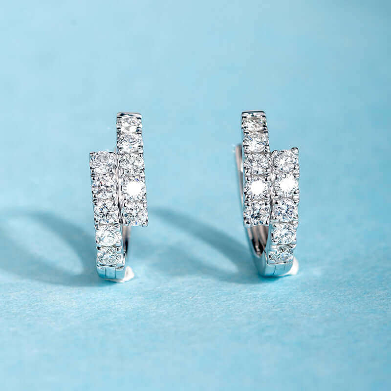 Petites boucles d'oreilles à clip en diamant pour femme, bijoux de luxe légers pour les déplacements en voiture, cadeau de Noël, bijoux de mariage